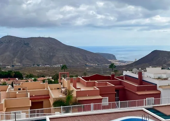 Bonitos Atardeceres Sobre Cristianos Apartment