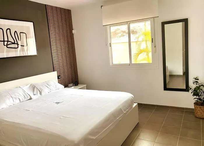 Bonitos Atardeceres Sobre Cristianos Apartament *