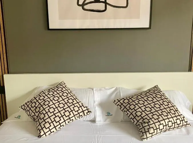 Bonitos Atardeceres Sobre Cristianos Apartament *