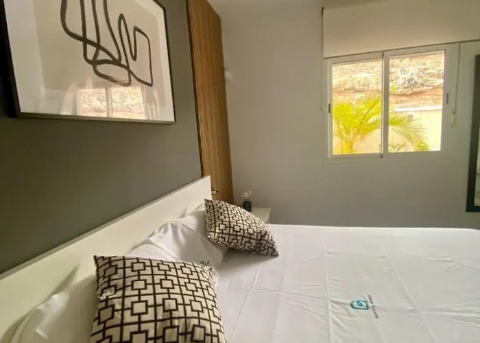 Bonitos Atardeceres Sobre Cristianos Apartment *